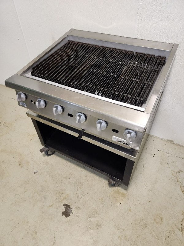 Garland GTBG36-AR36 36" Radiant Natural Gas Charbroiler With Adjustable Grates