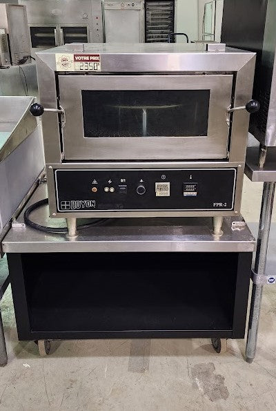 Electric countertop pizza oven