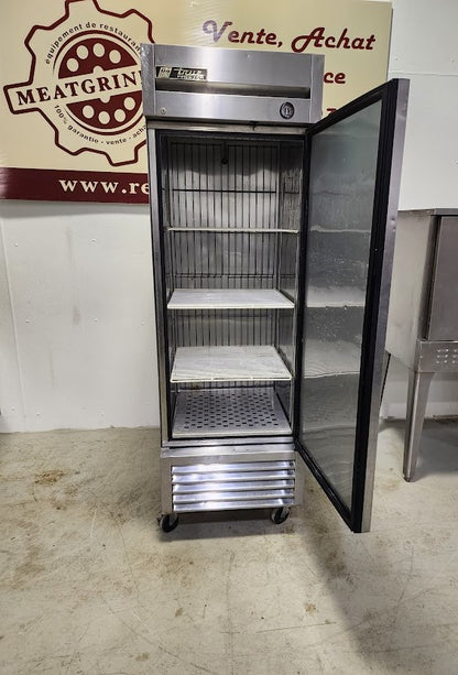 Reach-in solid swing door stainless steel freezer