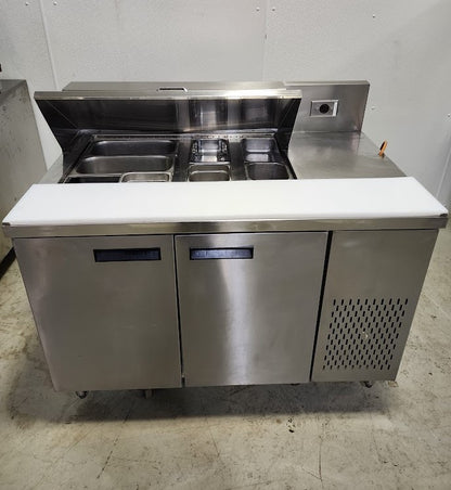 Double hinge door refrigerated electric salad prep table