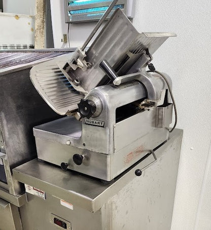 Automatic meat slicer