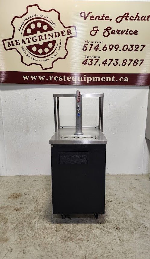 Single door kegerator beer dispenser